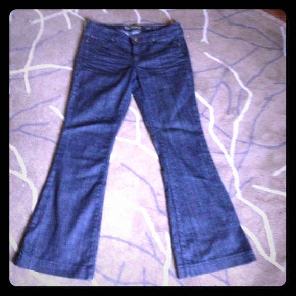 🚫SOLD🚫 EXPRESS Fit & Flare Jeans