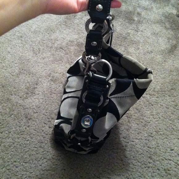 Sold - Picture 3 of 4