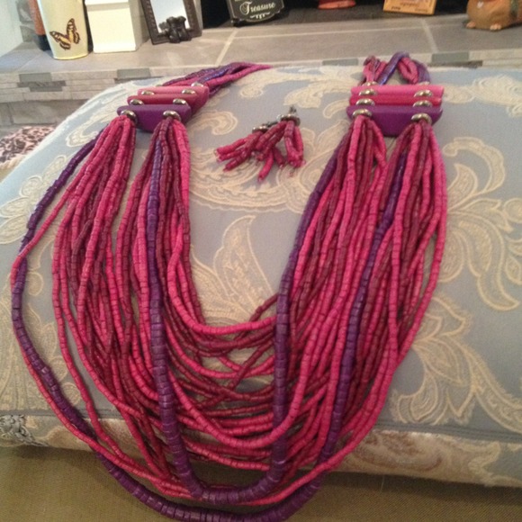 Statement Necklace & Earrings.