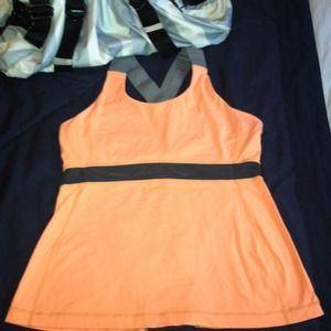 🚫Sold🚫 ✨Lululemon  top!
