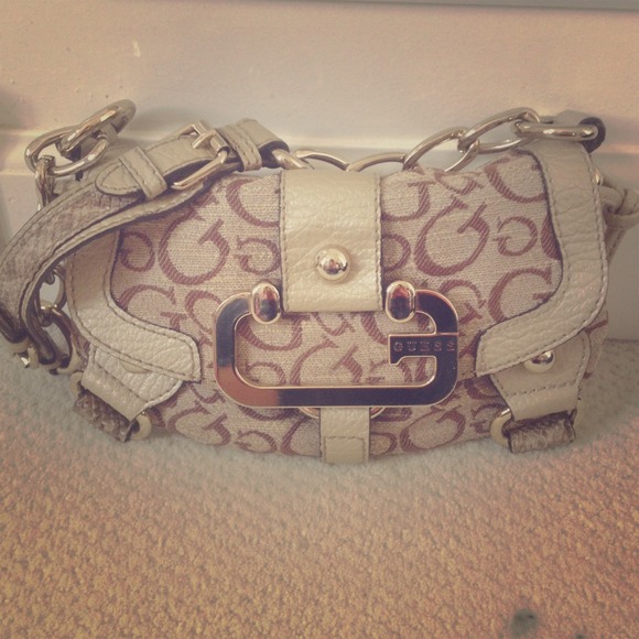 Guess purse