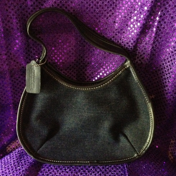 Vintage Authentic Blue Jean Coach Bag barely used.