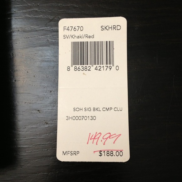 Authentic Coach new with tags khaki & burgundy wallet - Picture 4 of 4