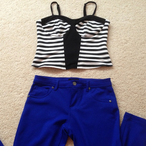 Spaghetti strap short tank - Picture 3 of 3