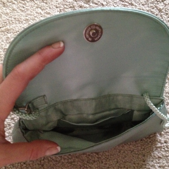 Free with $30 purchase - Picture 3 of 4