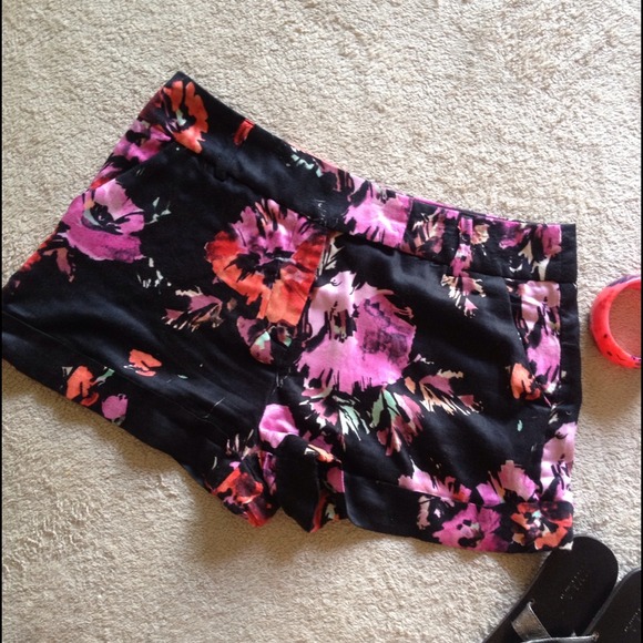 Cute AQUA short pant SIZE SMALL