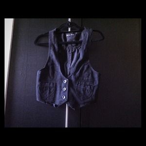 Black pretty vest!!!