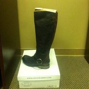 Brand new Steve Madden Judgemnt boots