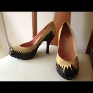 Jeffrey Campbell nude and patent leather pumps