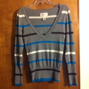SOLD Thin sweater