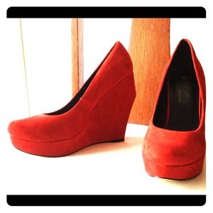 hot suede wedges with metal detail