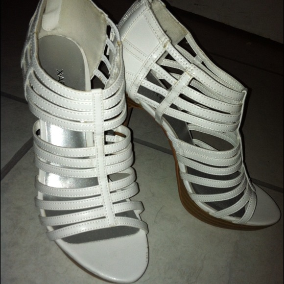 White heels - Picture 1 of 1