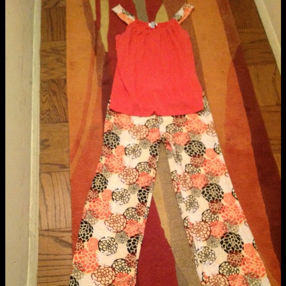 Nice coral pajamas!!