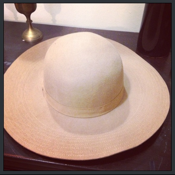 Feminine Summer Hat