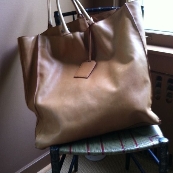 Armani large lamb tote bag - Picture 3 of 3
