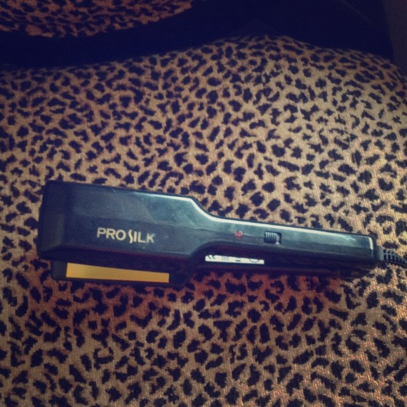 Pro silk flat iron