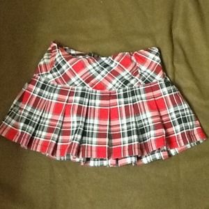 Super cute plaid mini skirt