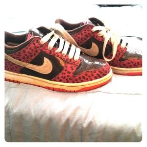 Pink cheetah nike sneakers size 6.5