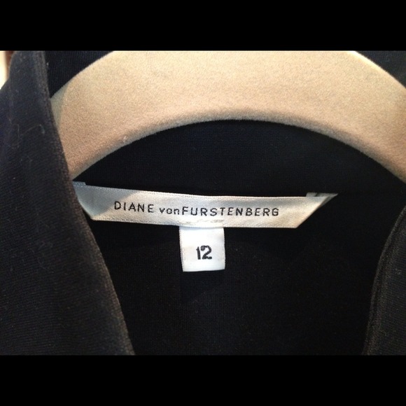 SOLD IN BUNDLE Diane Von Furstenburg Jacket - Picture 2 of 5