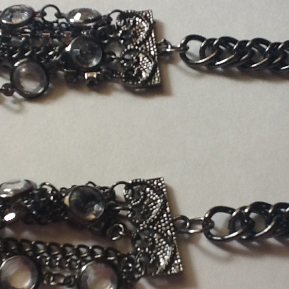Vintage inspired multi-stand necklace - Picture 3 of 4