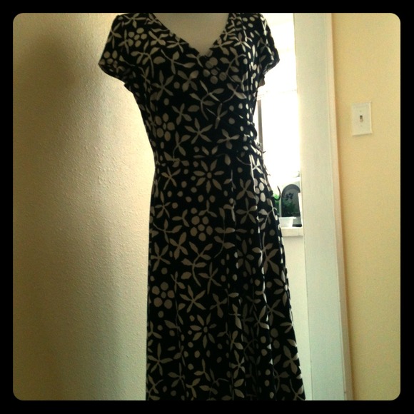ON HOLD 3 dresses