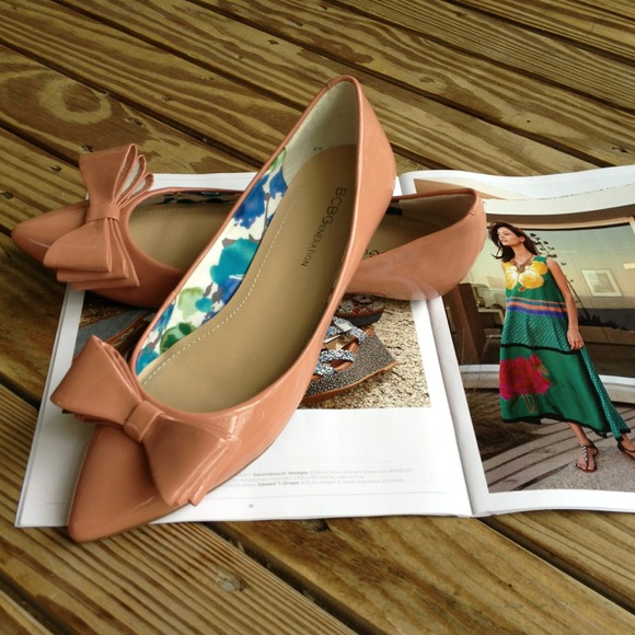 🎈Bundled🎈Super adorable bow front flats - Picture 3 of 4