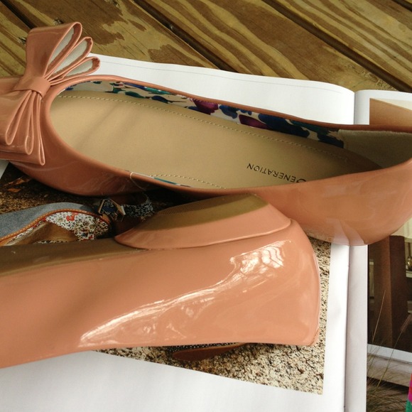 🎈Bundled🎈Super adorable bow front flats - Picture 4 of 4