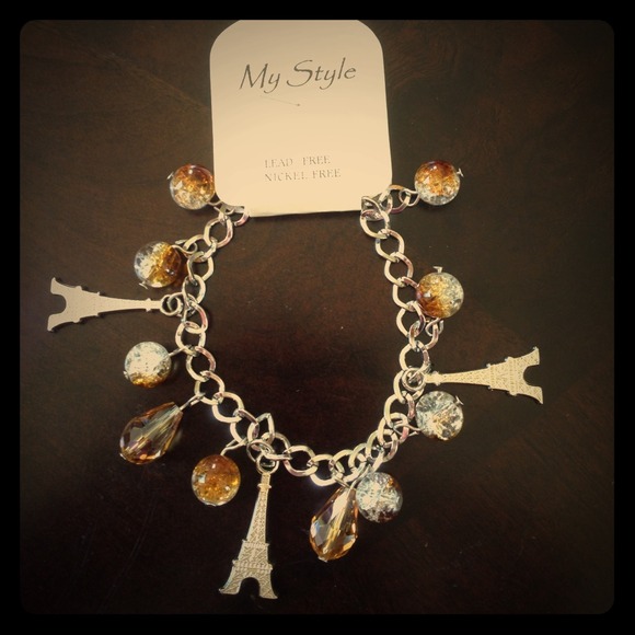 Eiffel Tower silver charm bracelet