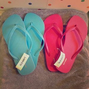 Old Navy Flip Flops