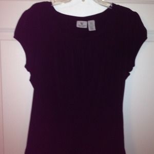 Petite Large black top.