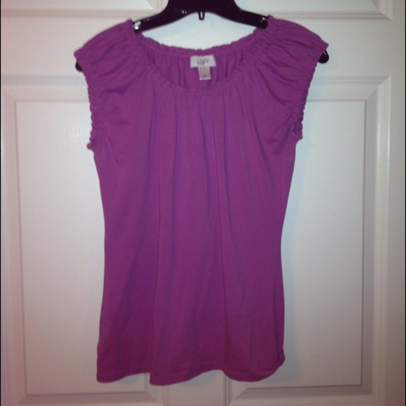 ✅✅REDUCED!!✅✅ Purple summer LOFT top