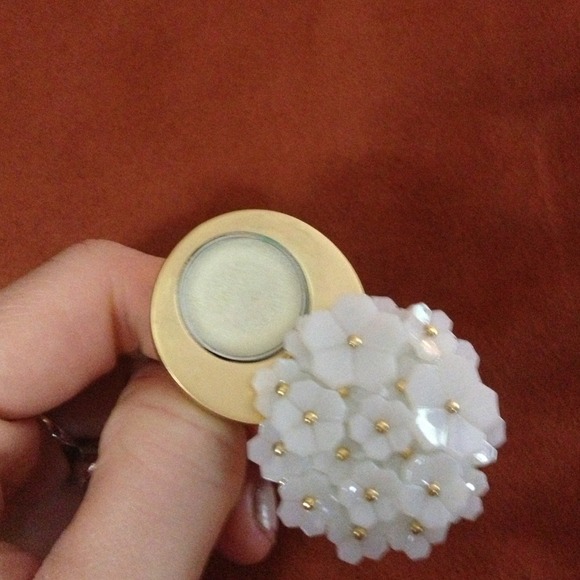 Ring - Picture 3 of 3