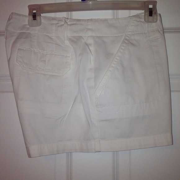 ✅✅REDUCED!!✅✅ Cute white short