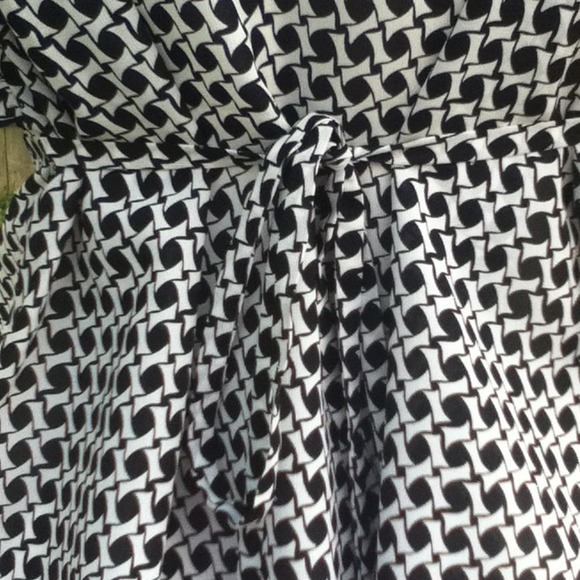 CATO'S TOP - Picture 3 of 4