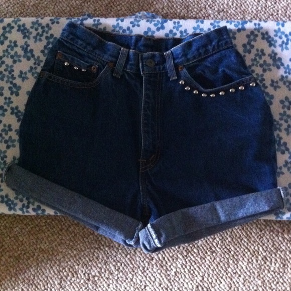 High waist Levi shorts✌️