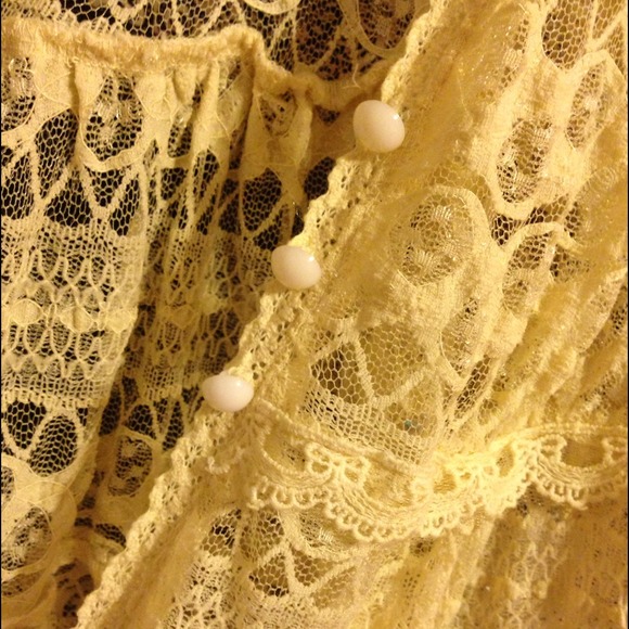 Cute sleeveless cardigan/pullover.! - Picture 4 of 4