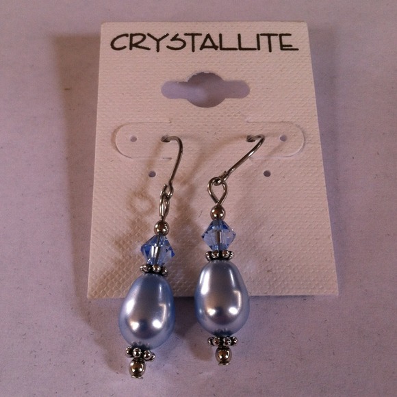 New crystallite earrings.
