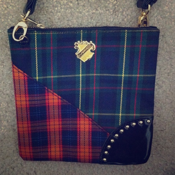 MAC crossbody