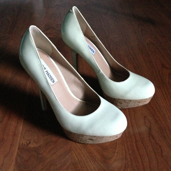 Steve Madden "Bevv-C" heels