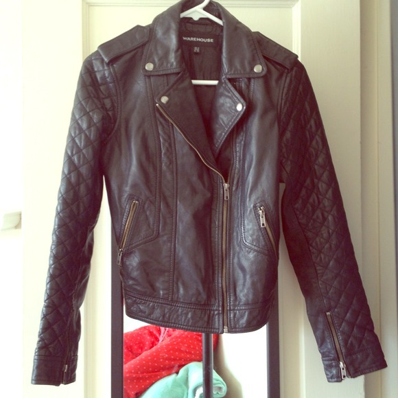 100% Leather Motorcycle Jacket w/ Quilted Sleeves