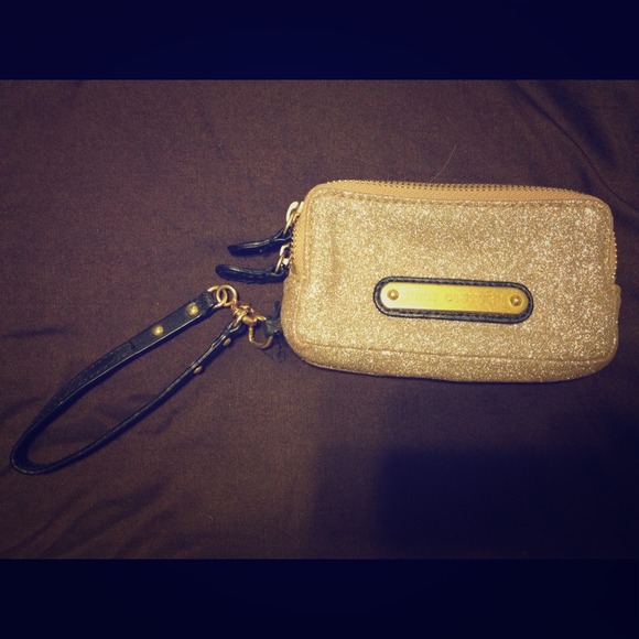 Juicy Couture wristlet