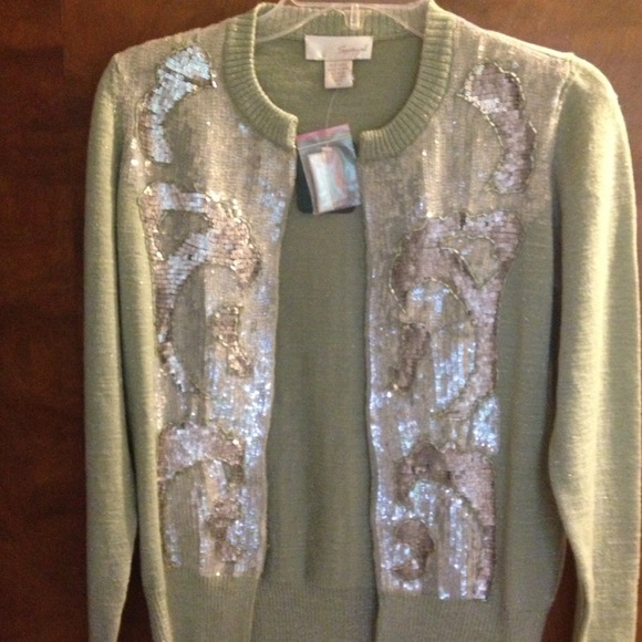 Green sequined sweater