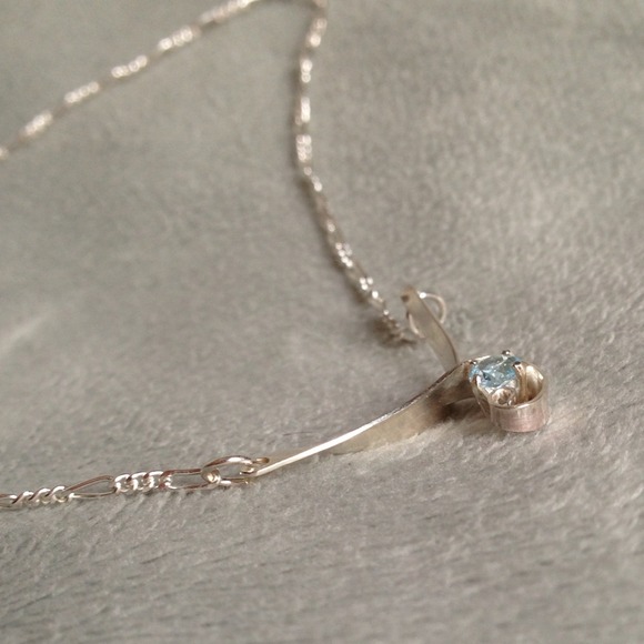 Lt Blue Topaz Sterling Silver Swirl Necklace - Picture 2 of 4