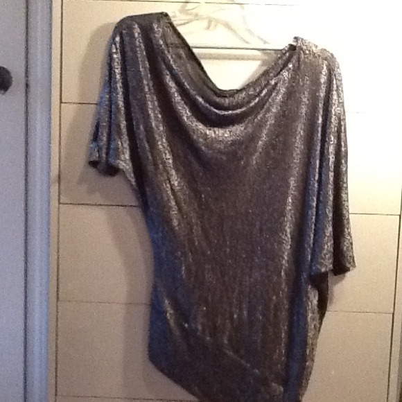 Off the shoulder top - Picture 1 of 3