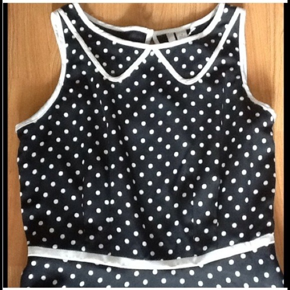 ❌SOLD❌👗Polka-Dot Dress👗 - Picture 3 of 3