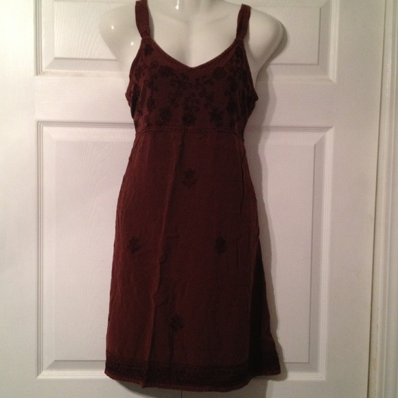 Geeta Sun Raya Style Dress - Picture 2 of 4