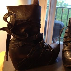 Tsubo Sidon lace up boot