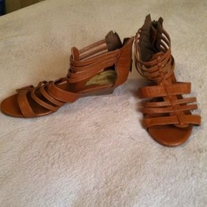 Moccasin sandals