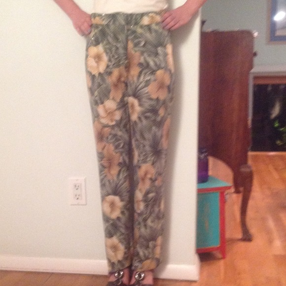 Cache sequined pants