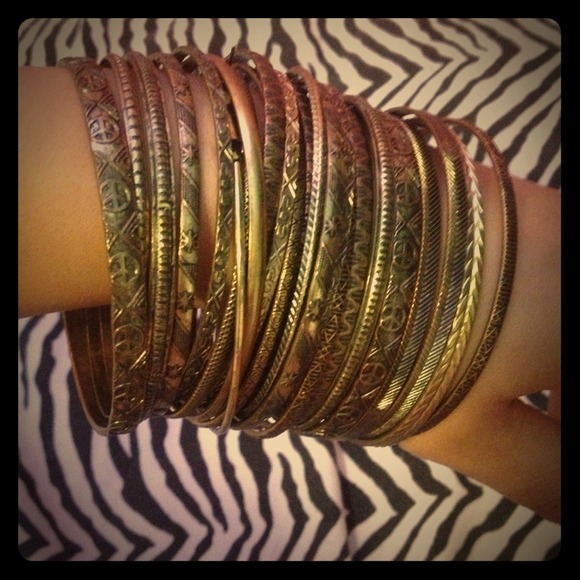 Bracelets (: